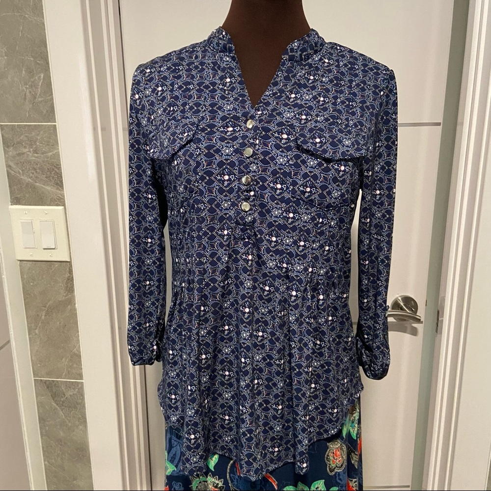 EUC DB button down blouse tunic 2/3 sleeves wrinkle-free - band collar v-neck